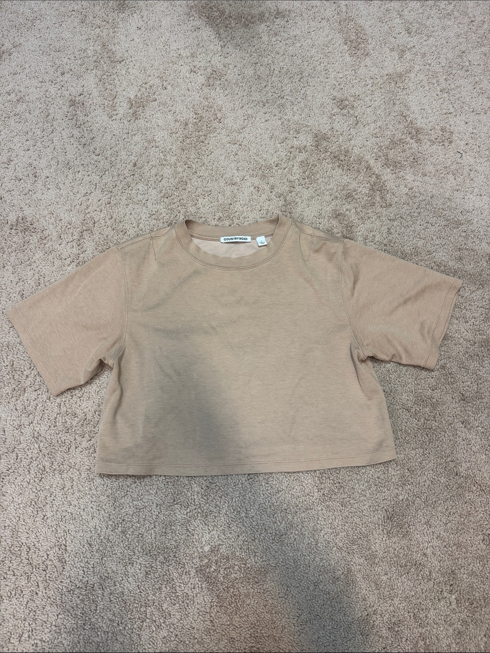 Country Road women's Short-Sleeve Crop Tee in Light Taupe